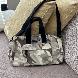 Tommy Hilfiger Camo duffel bag